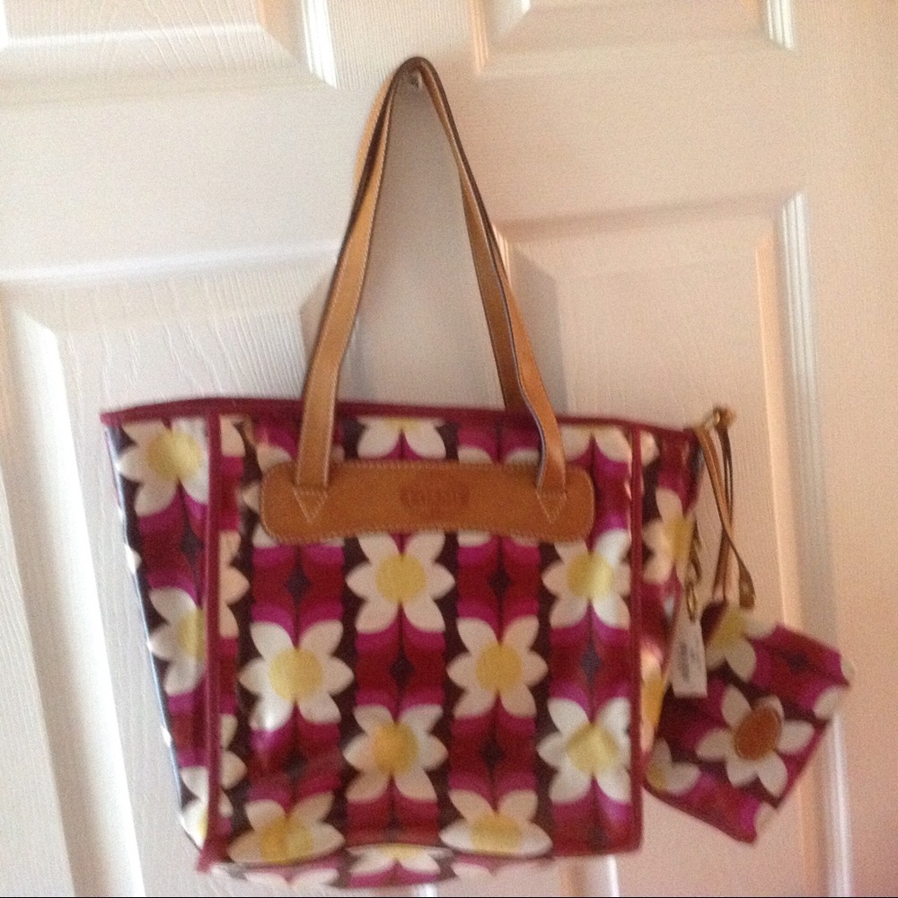 Fossil purse with matching wristlet